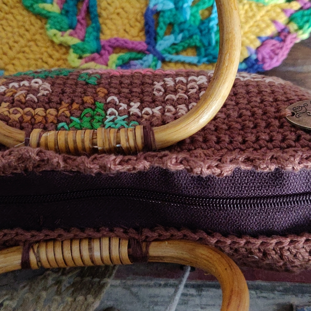 Mini Embroidered %100 Handmade Crochet š§¶Hand Bag - Picture 7 of 13